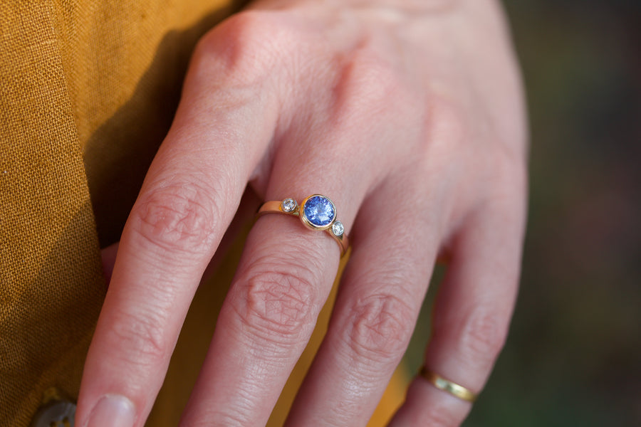 Cornflower Blue Sapphire & Diamond Stackable Ring