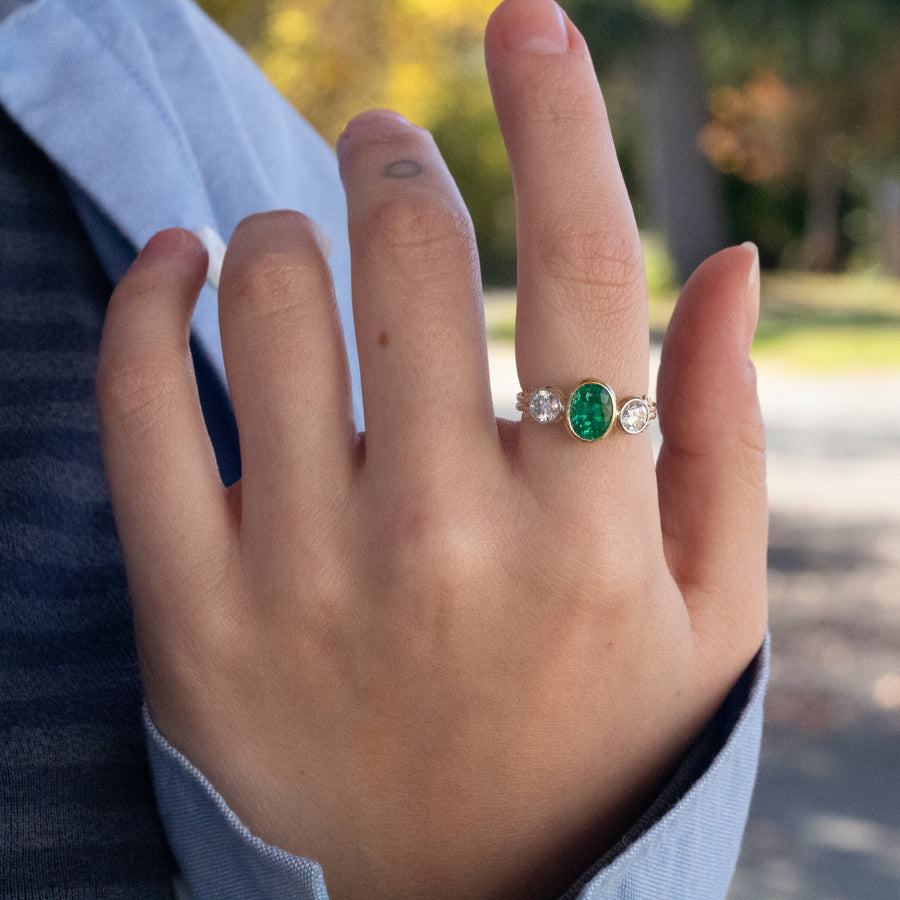 Emerald & Diamonds Ring
