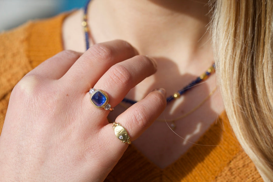 Sugarloaf Cabochon Sapphire & Diamond Ring