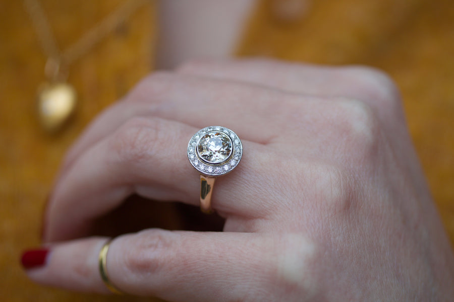 Lunette Engagement Ring with European Cut Diamond & Diamond Halo