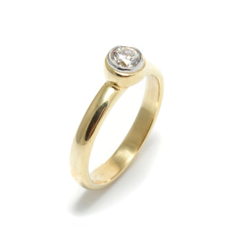 Stackable Diamond Ring in 18K Gold